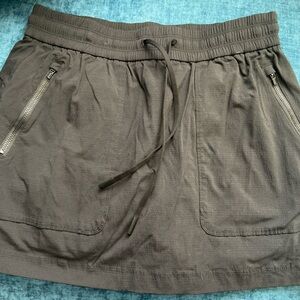 Athleta Women's Skort Size Small P Black, Tennis Golf Activewear with Stretch